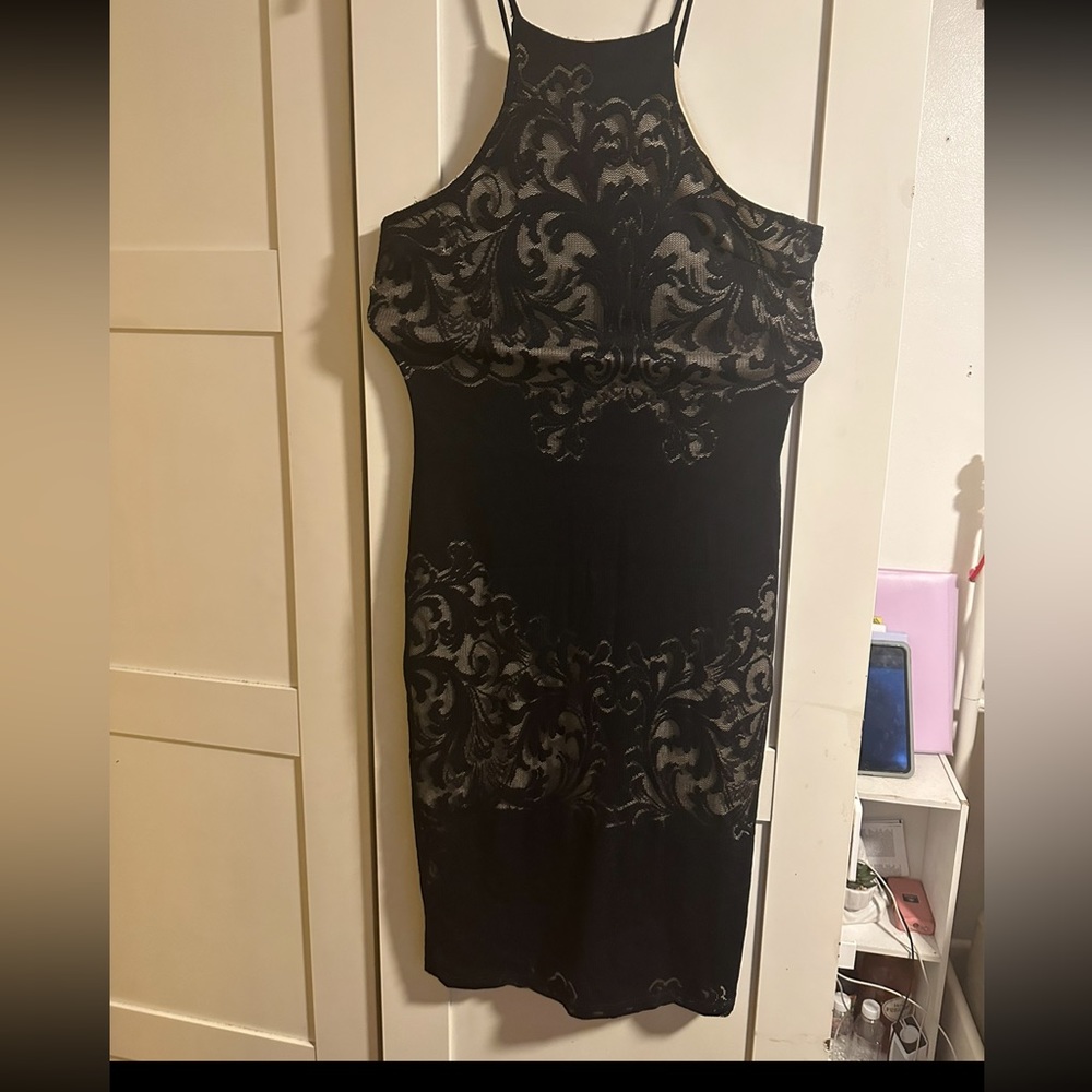 Black and beige color size XL